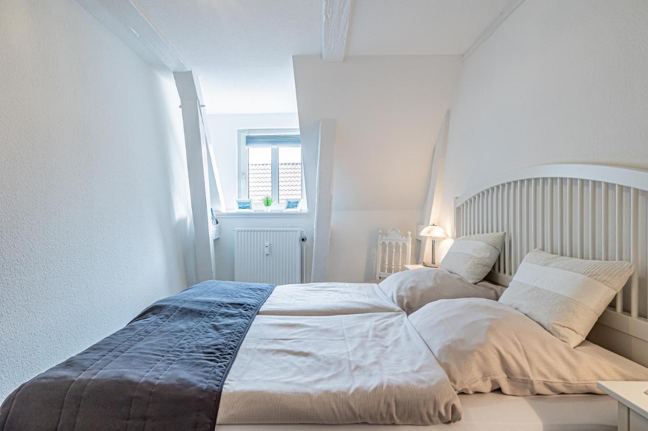 Fewo1846 - Im Sonnenhof - Komfortable 2-Zimmer-Wohnung Im Stadtzentrum Flensburgo Exterior foto
